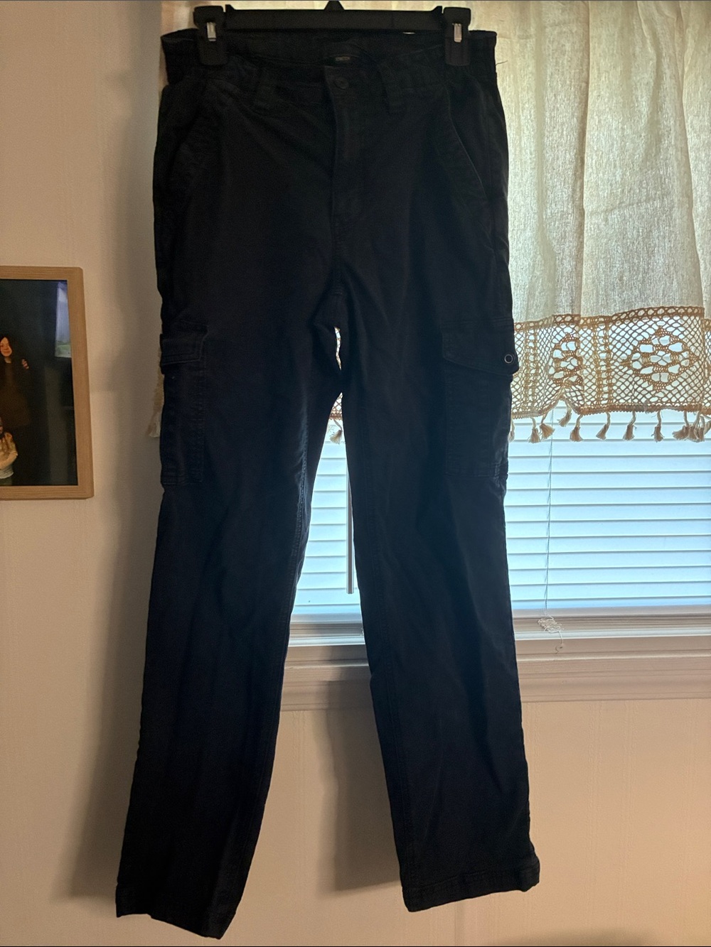 American Eagle Outfitters Black Cargo Pants with Side Pockets